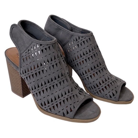 Indigo Rd. Women’s Pendana Gray Cutout Heeled Open Velcro Sandals Size-7.5 NWT - Picture 4 of 9